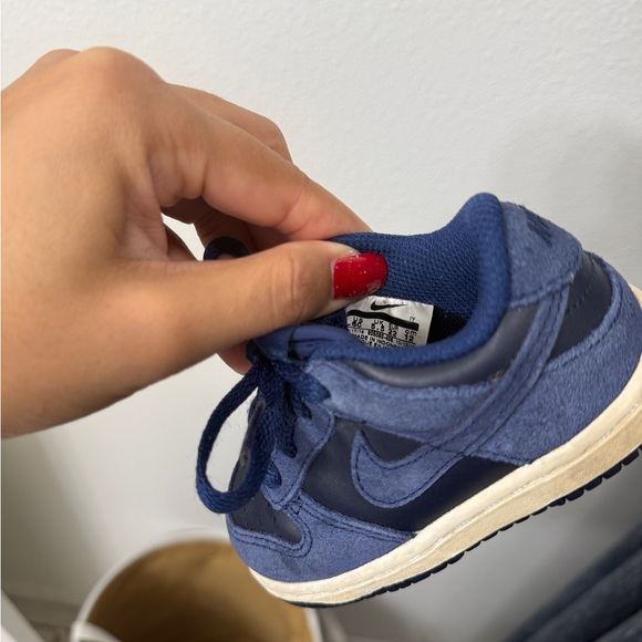 Nike Kids Navy Blue Sneakers - Picture 8 of 8